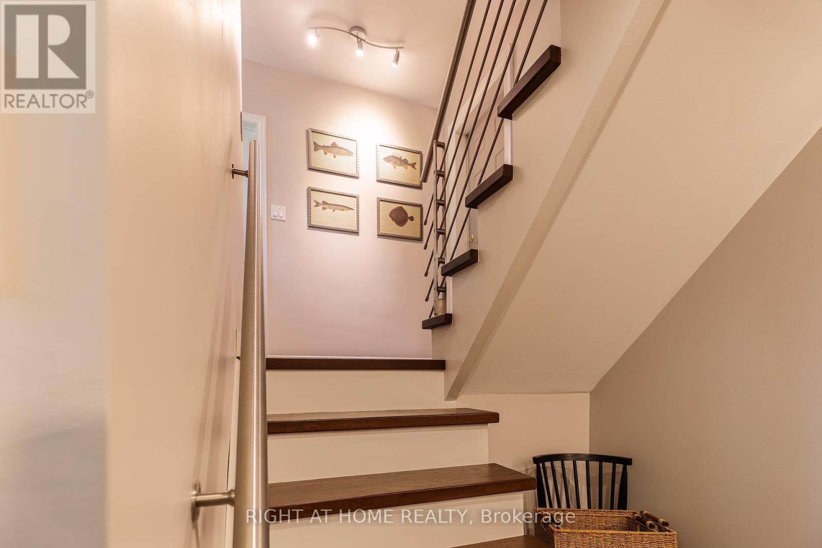 3325 Enniskillen Circle, Mississauga, ON - Indoor Photo Showing Other Room