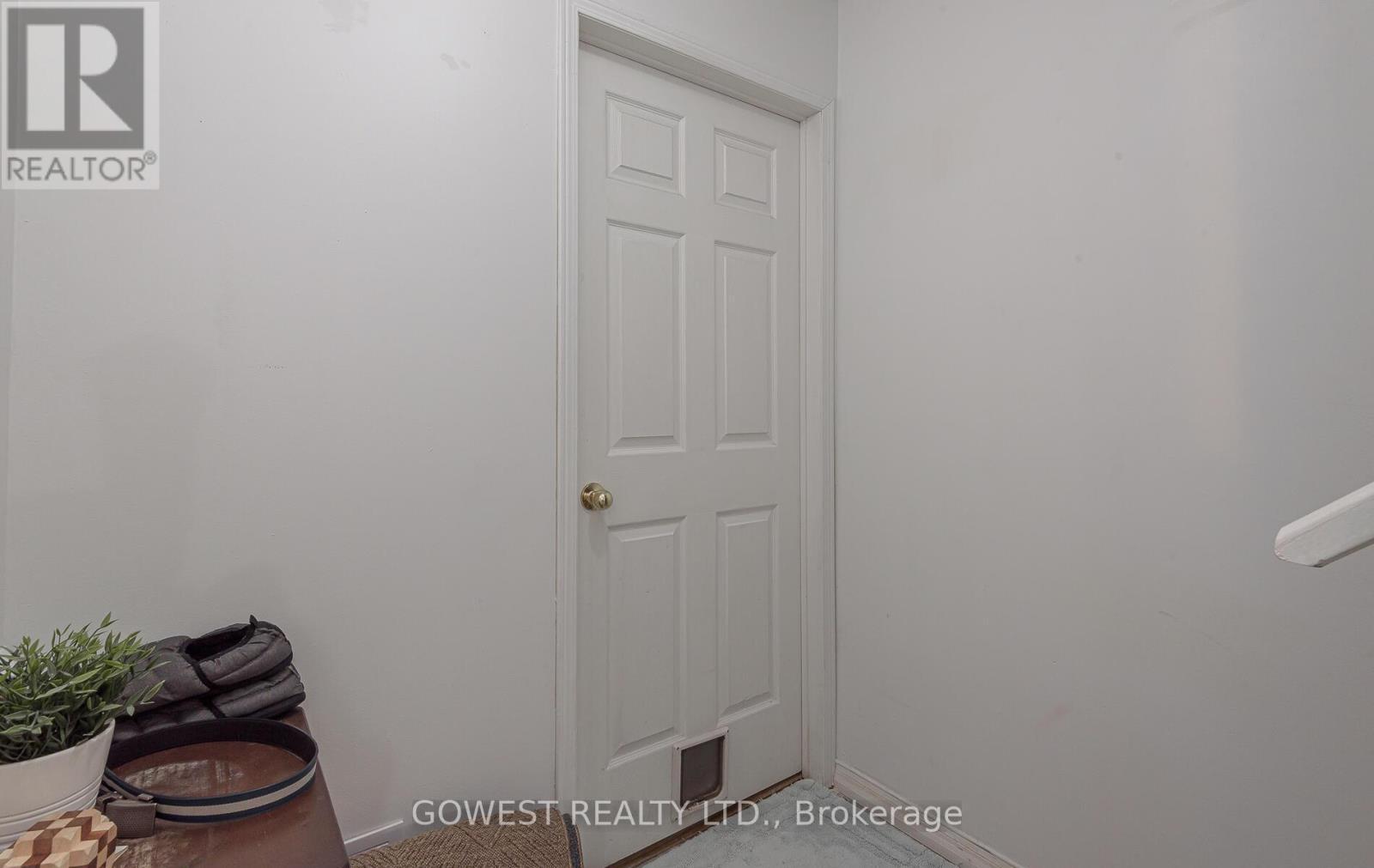 B - 1538 Dupont Street, Toronto, ON -