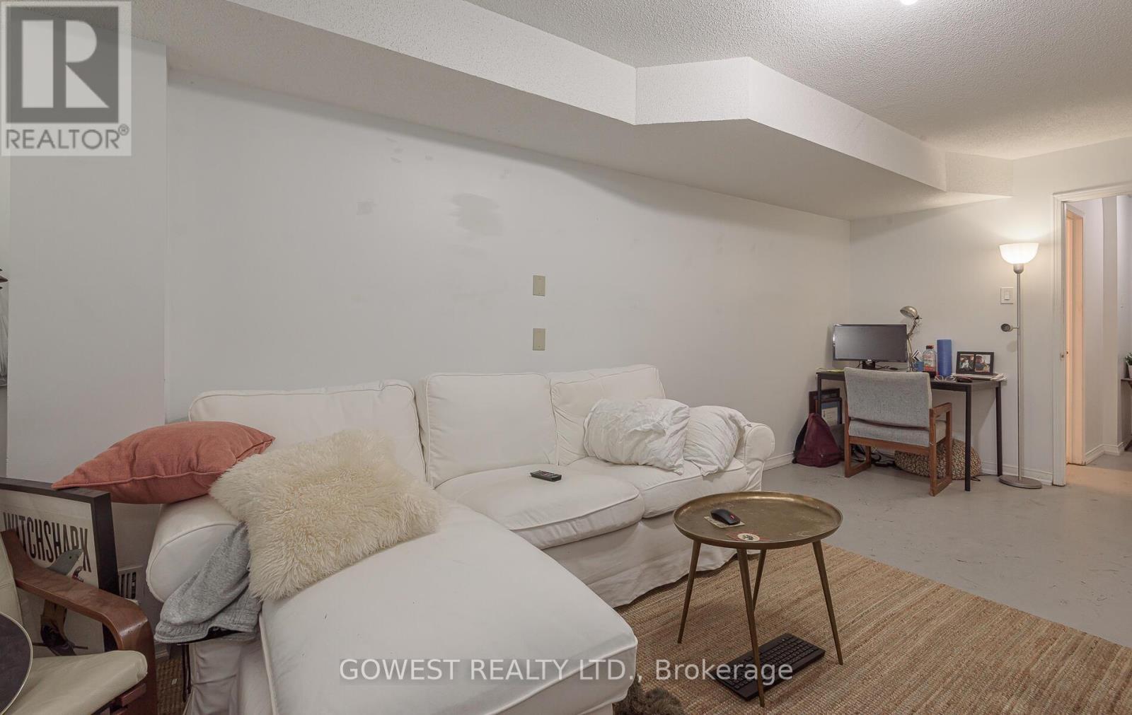 B - 1538 Dupont Street, Toronto, ON - Indoor