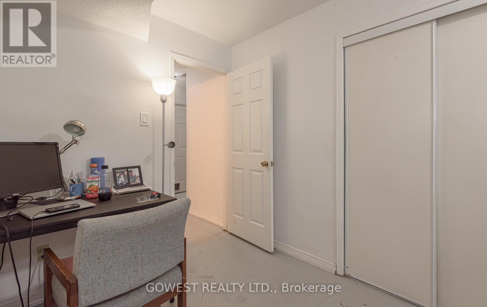 B - 1538 Dupont Street, Toronto, ON - Indoor Photo Showing Office