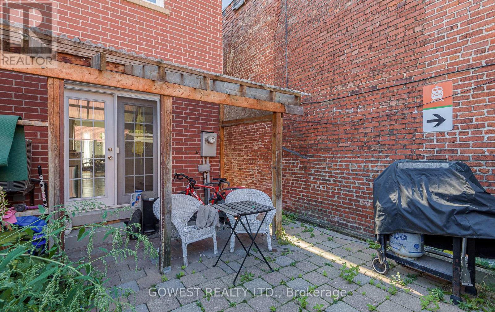 B - 1538 Dupont Street, Toronto, ON - Outdoor With Exterior