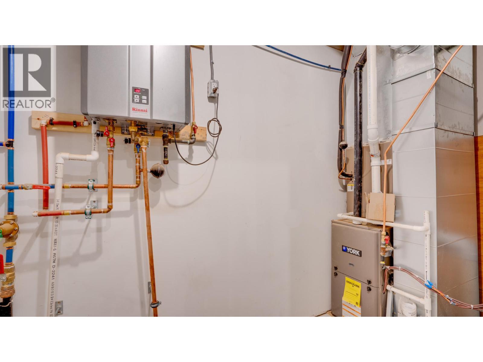 5705 Heritage Drive Unit# 5, Vernon, BC - Indoor Photo Showing Basement