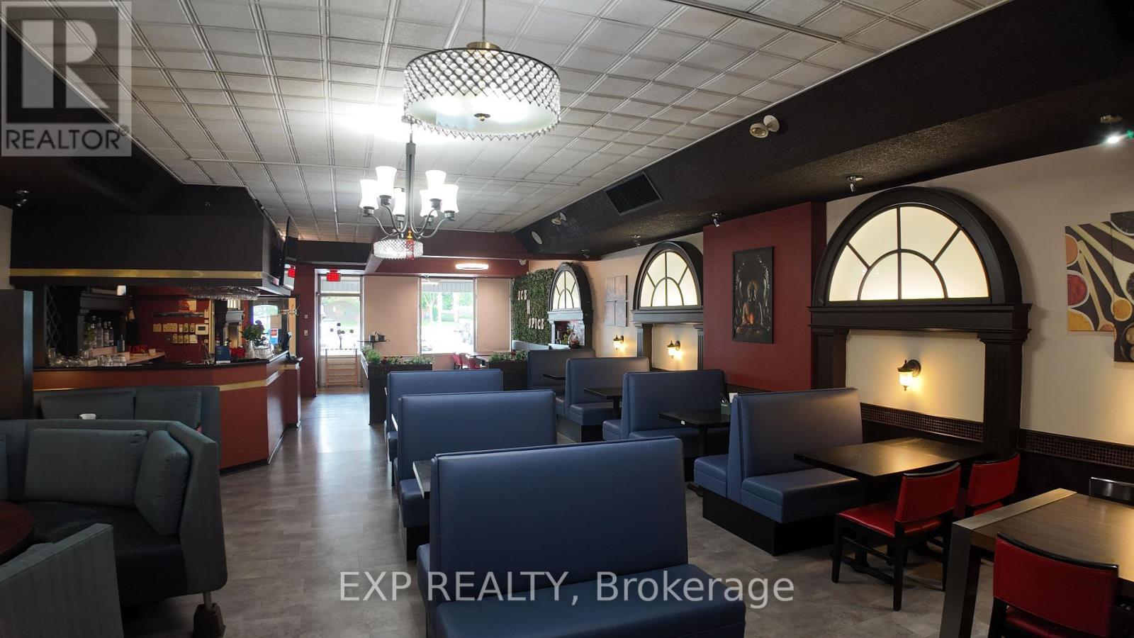 380 Lakeshore Road, Mississauga, ON