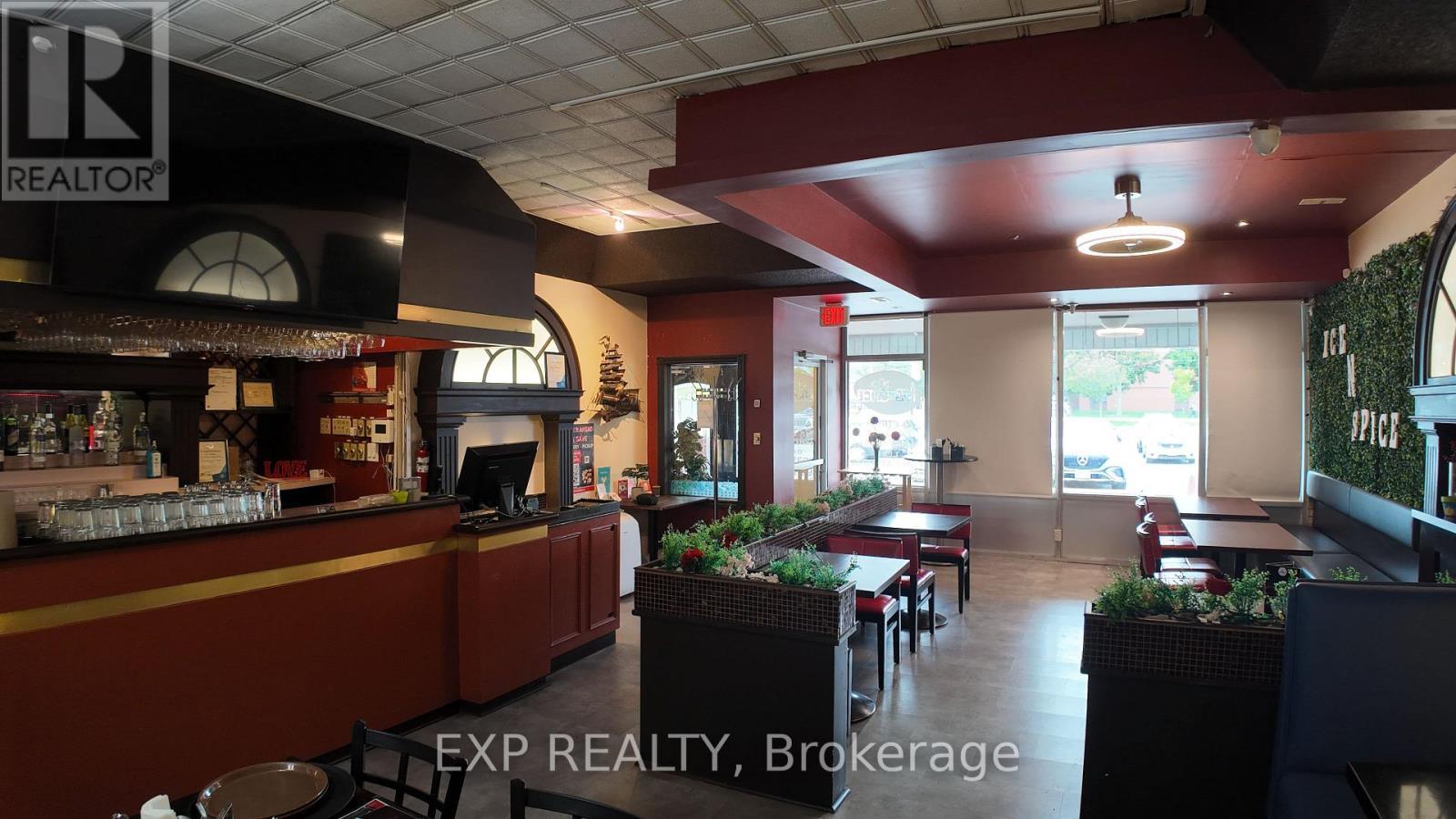 380 Lakeshore Road, Mississauga, ON