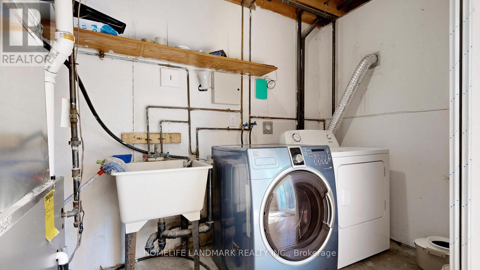 19 Fundy Bay Boulevard, Toronto, ON - Indoor Photo Showing Laundry Room