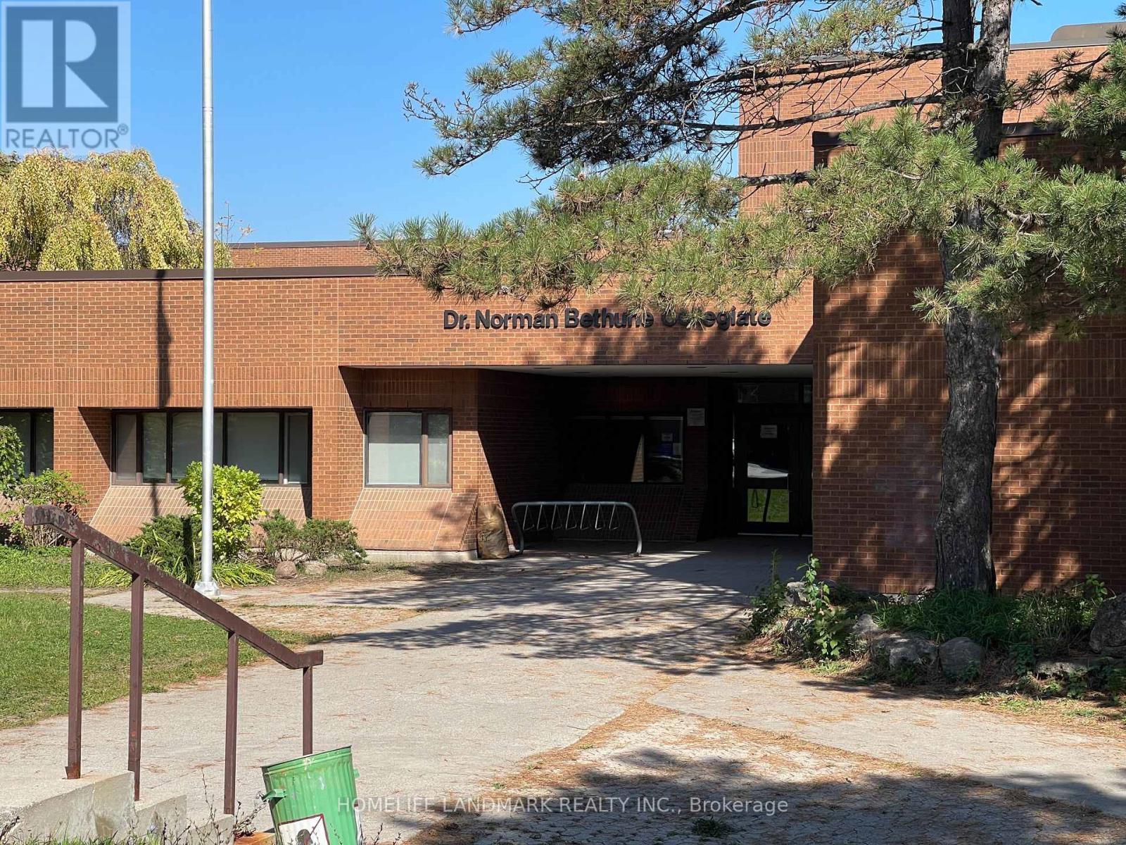 19 Fundy Bay Boulevard, Toronto, ON - Outdoor