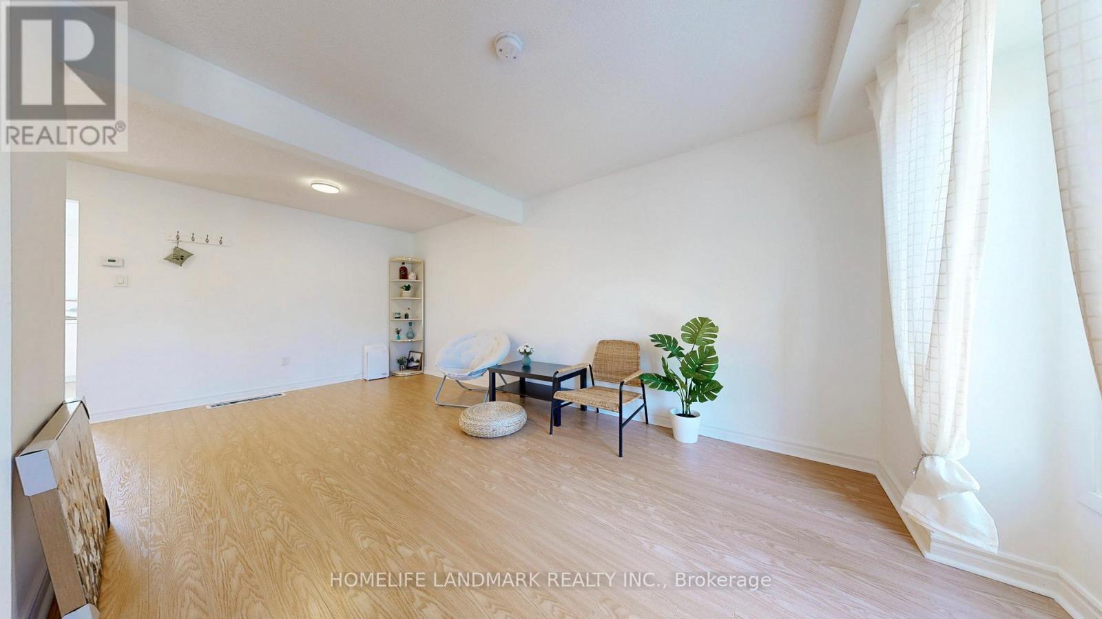 19 Fundy Bay Boulevard, Toronto, ON - Indoor Photo Showing Other Room