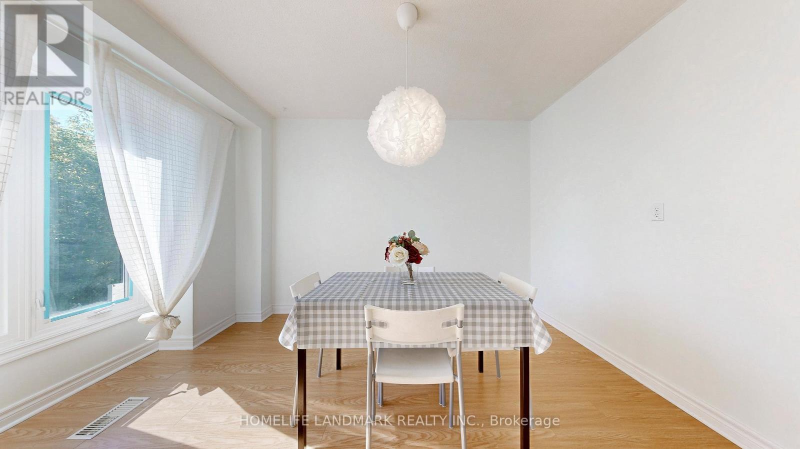 19 Fundy Bay Boulevard, Toronto, ON - Indoor Photo Showing Dining Room