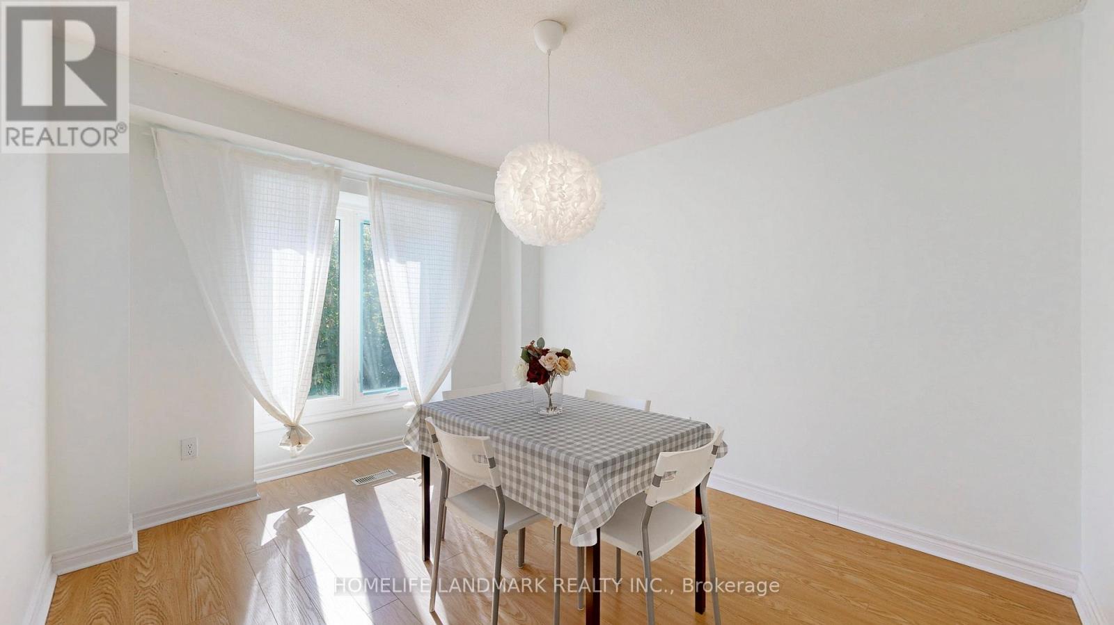 19 Fundy Bay Boulevard, Toronto, ON - Indoor Photo Showing Dining Room