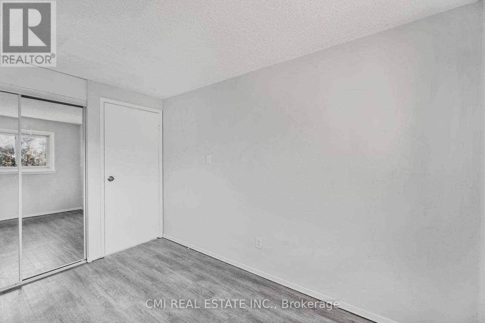 17 Maplestone Avenue, Sarnia, ON - Indoor Photo Showing Other Room