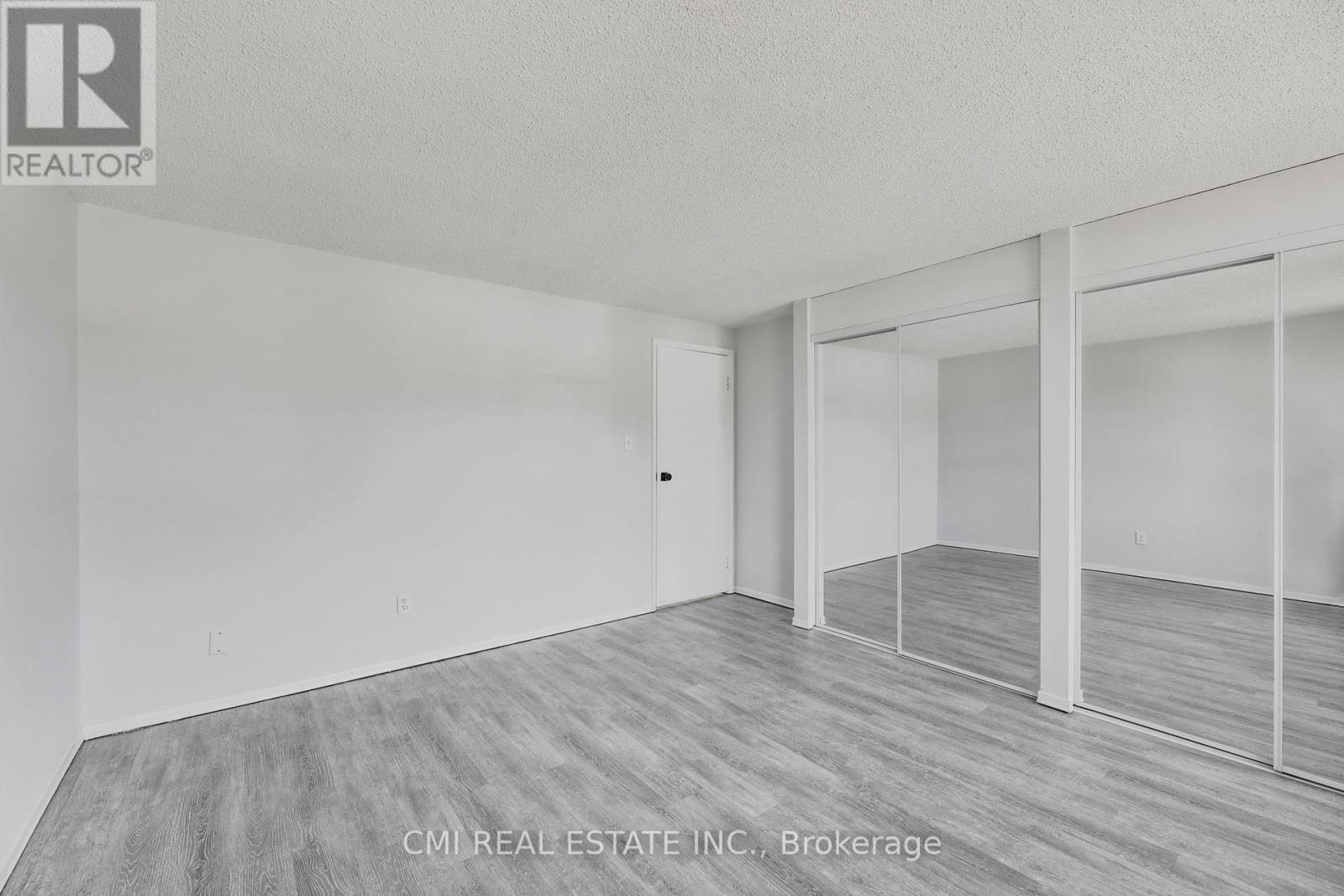 17 Maplestone Avenue, Sarnia, ON - Indoor Photo Showing Other Room