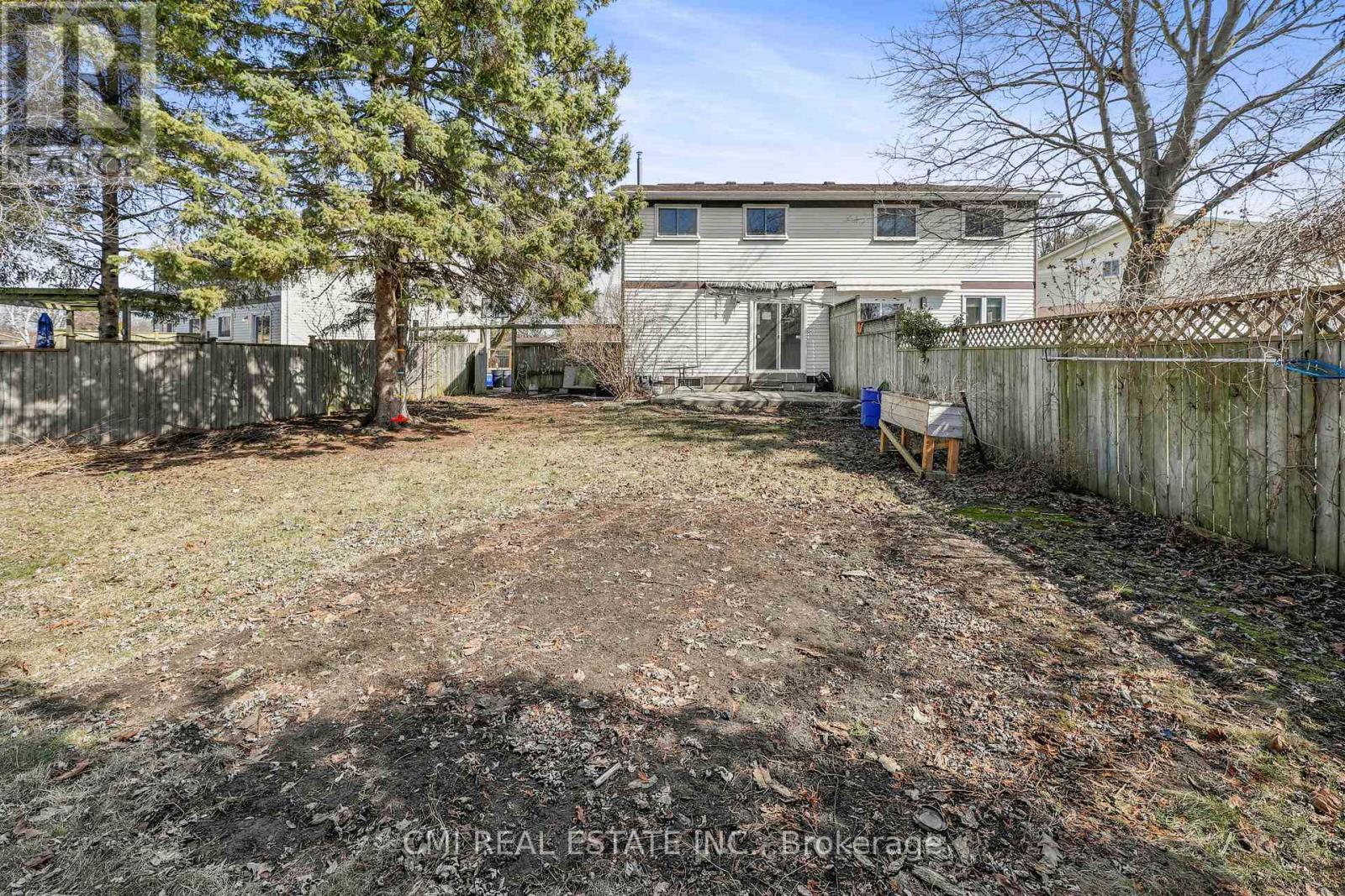 17 Maplestone Avenue, Sarnia, ON - Outdoor