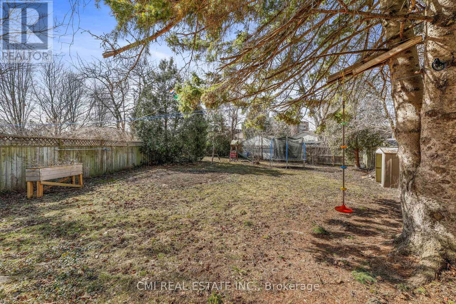 17 Maplestone Avenue, Sarnia, ON - Outdoor