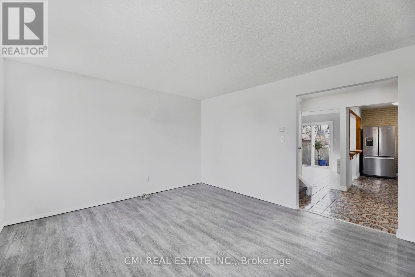 17 Maplestone Avenue, Sarnia, ON - Indoor Photo Showing Other Room