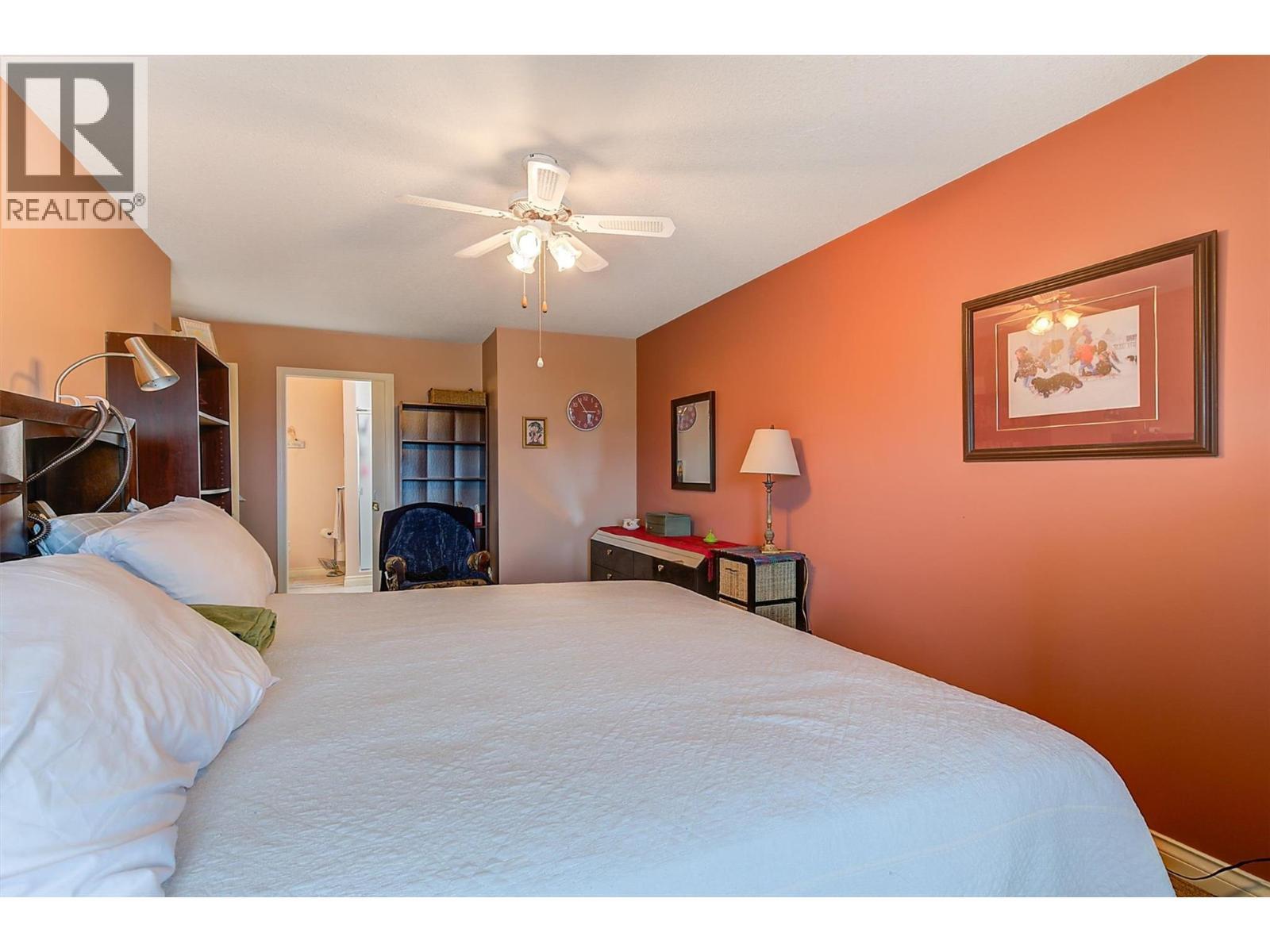 3815 Brown Road Unit# 307, West Kelowna, BC - Indoor Photo Showing Bedroom