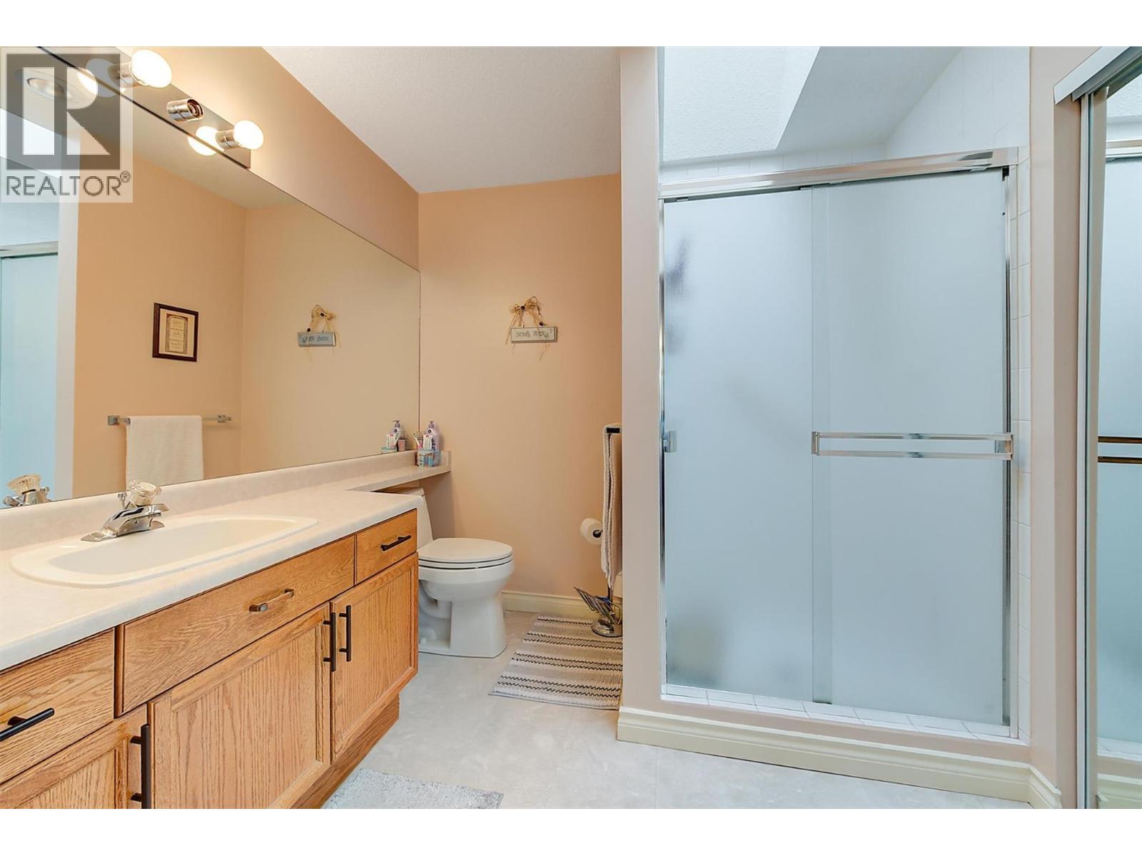 3815 Brown Road Unit# 307, West Kelowna, BC - Indoor Photo Showing Bathroom