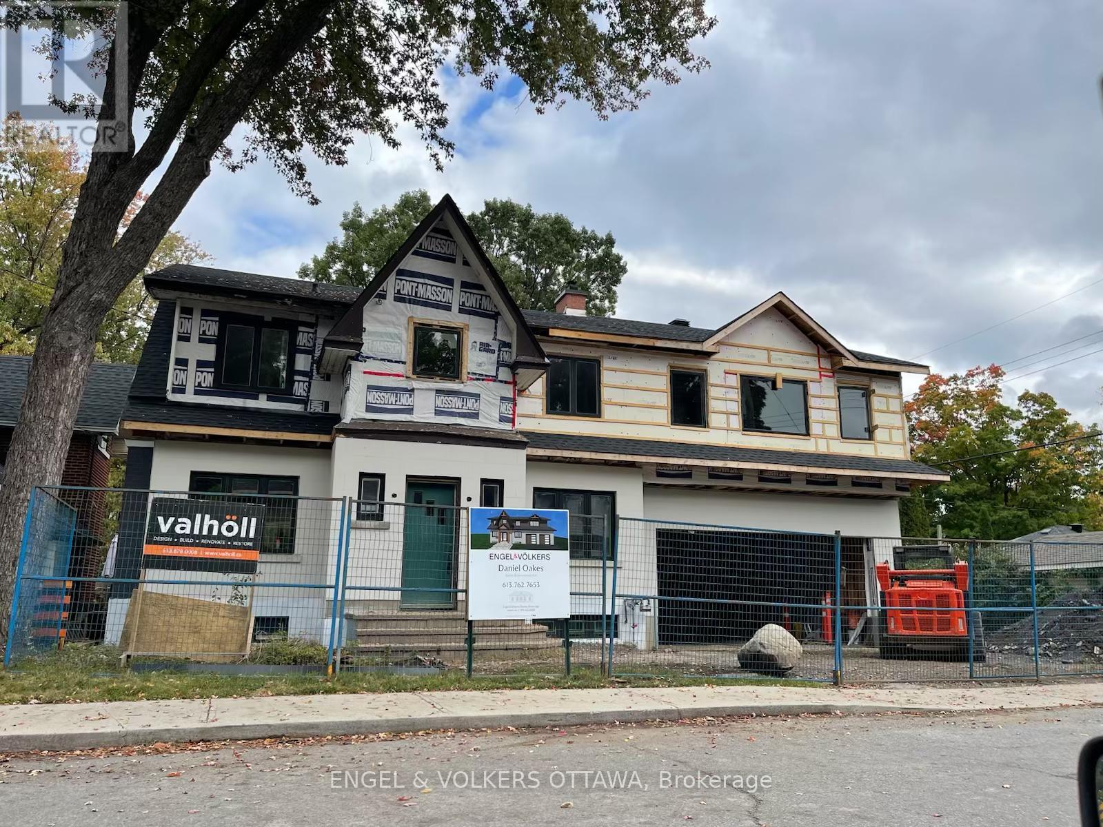 97 Marlowe Crescent, Ottawa, ON - Outdoor With Balcony