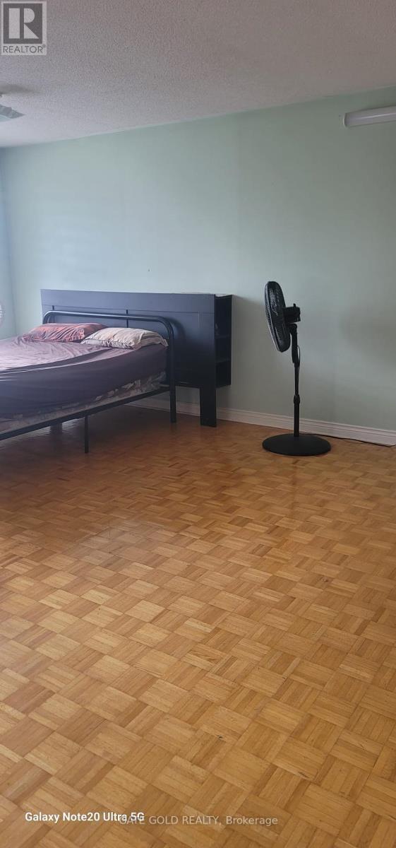 22 Oatfield Road, Brampton, ON - Indoor Photo Showing Other Room