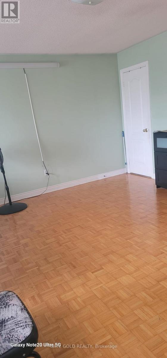 22 Oatfield Road, Brampton, ON - Indoor Photo Showing Other Room