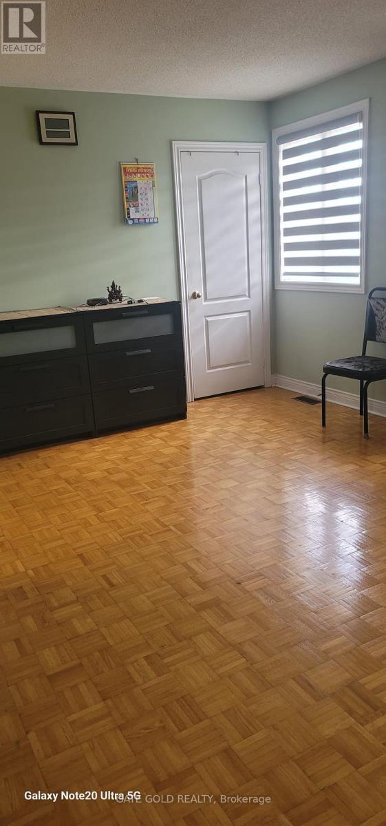 22 Oatfield Road, Brampton, ON - Indoor Photo Showing Other Room