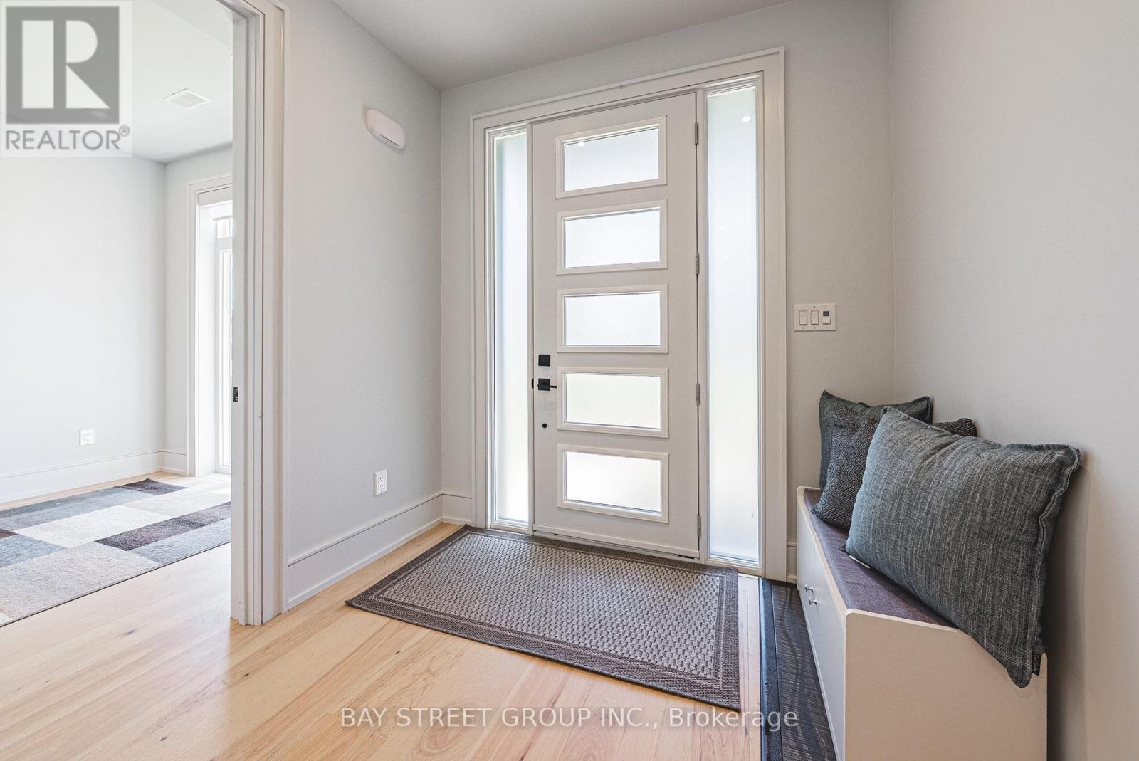 2267 Fifth Line W, Mississauga, ON - Indoor Photo Showing Other Room