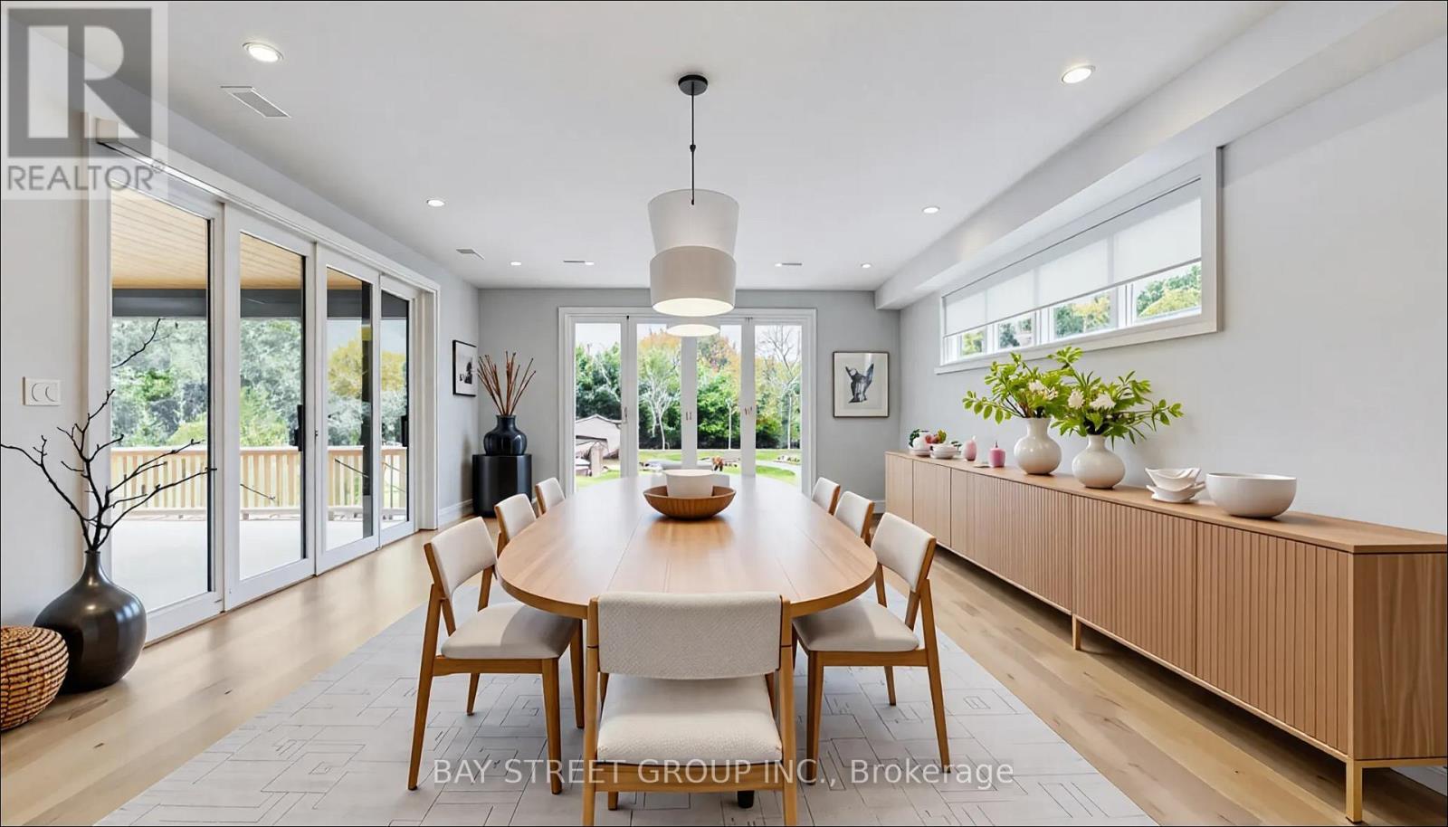 2267 Fifth Line W, Mississauga, ON - Indoor Photo Showing Dining Room