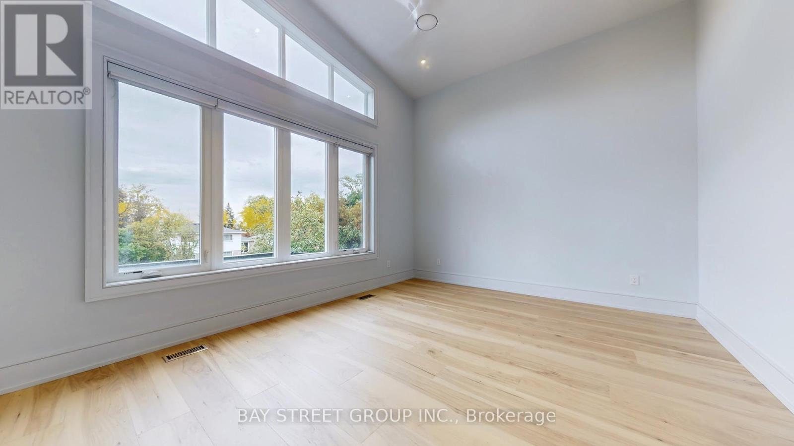 2267 Fifth Line W, Mississauga, ON - Indoor Photo Showing Other Room