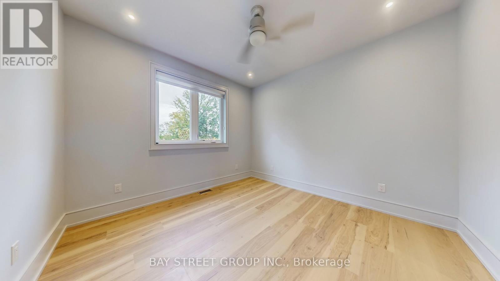 2267 Fifth Line W, Mississauga, ON - Indoor Photo Showing Other Room