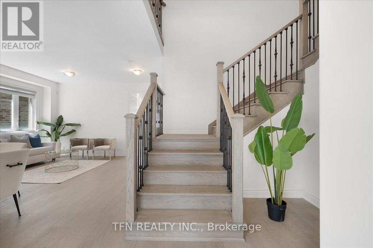 134 Granite Ridge Trail, Hamilton, ON - Indoor Photo Showing Other Room