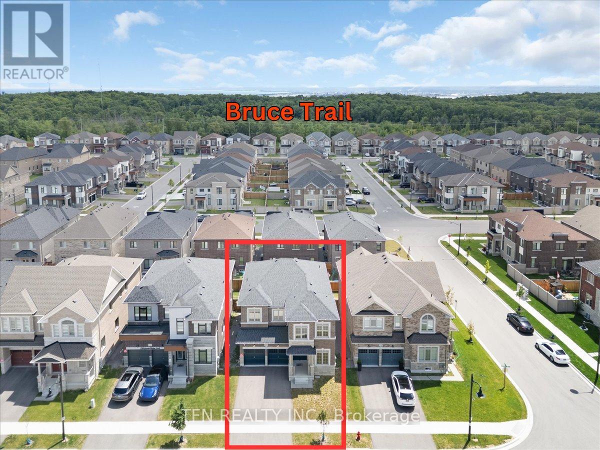 134 Granite Ridge Trail, Hamilton, ON - Outdoor With View