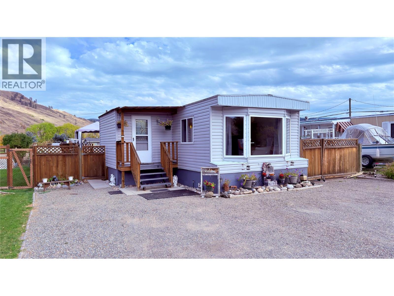 925 Thirteenth Avenue Unit# 3, Midway, BC