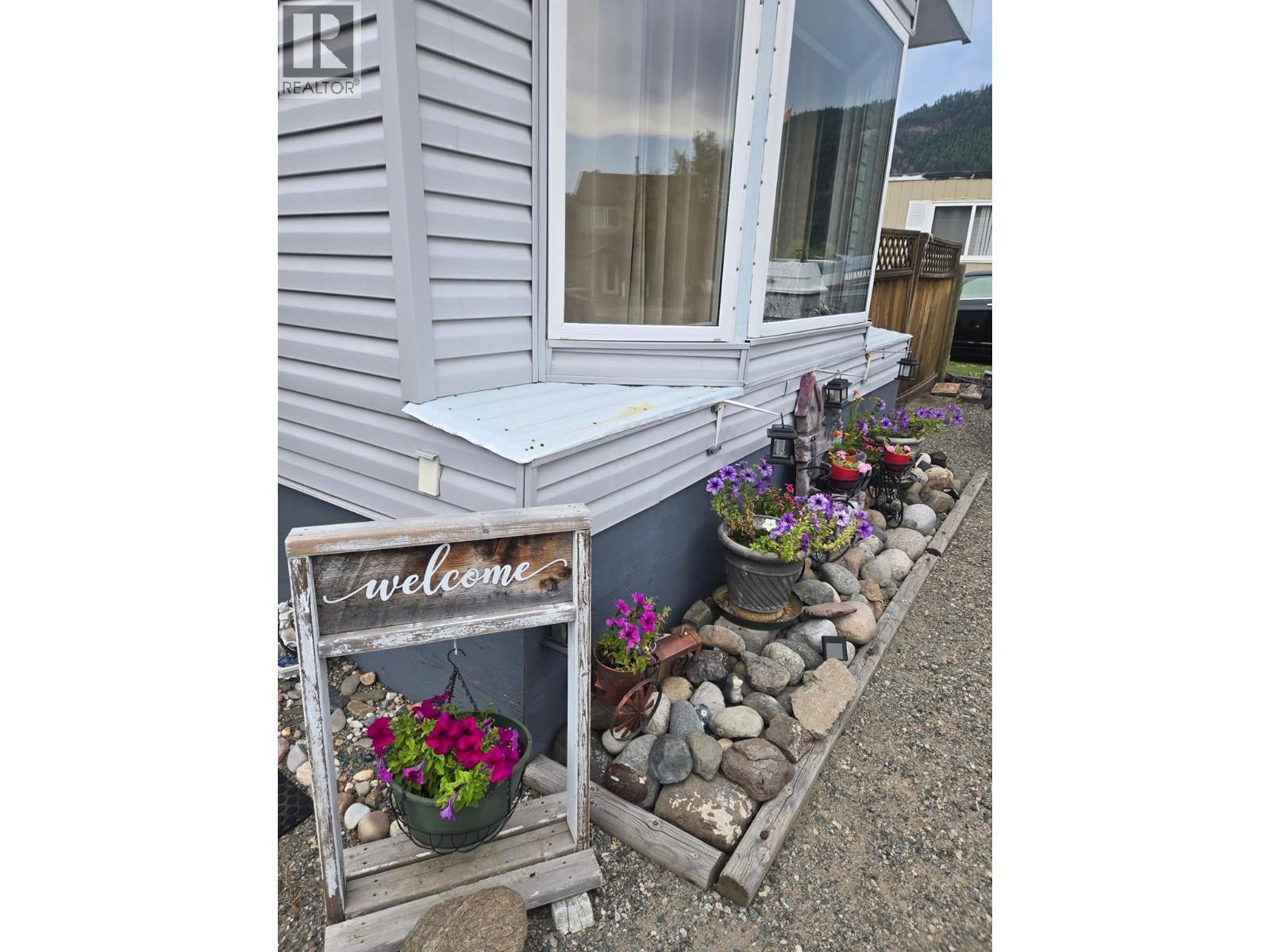 925 Thirteenth Avenue Unit# 3, Midway, BC