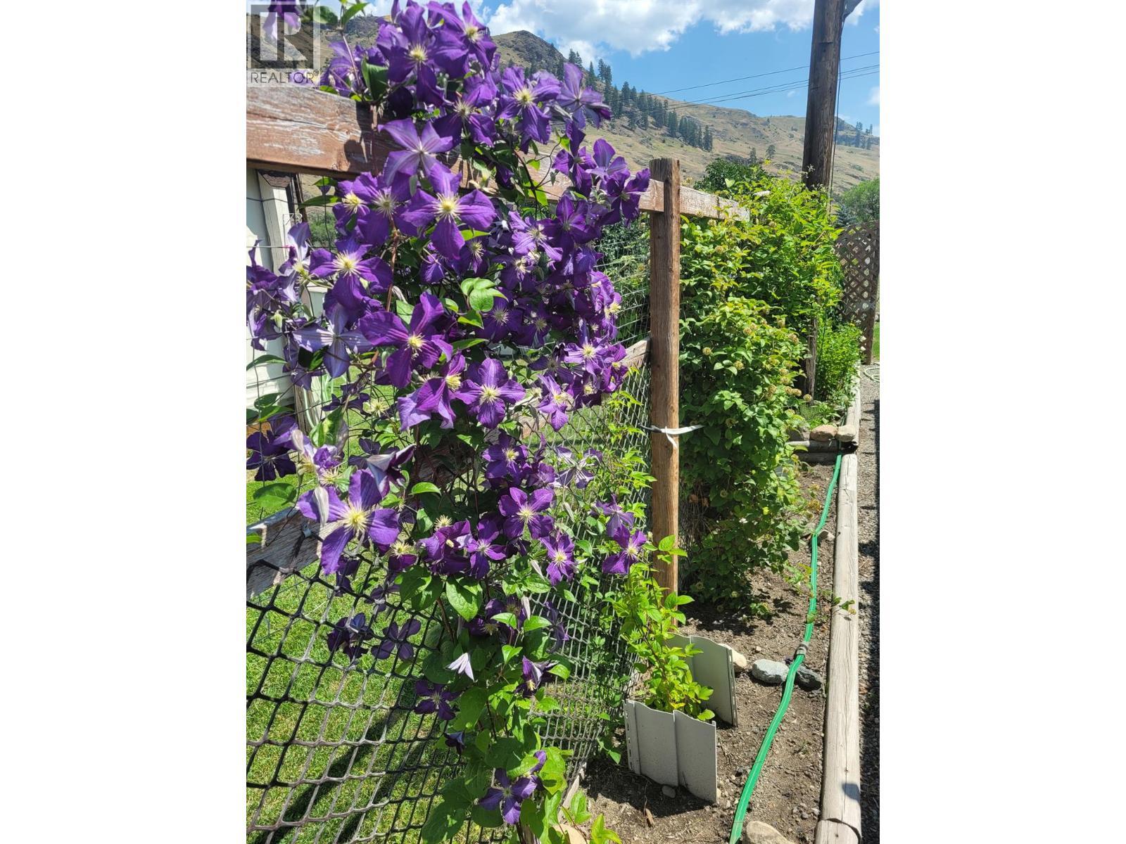 925 Thirteenth Avenue Unit# 3, Midway, BC