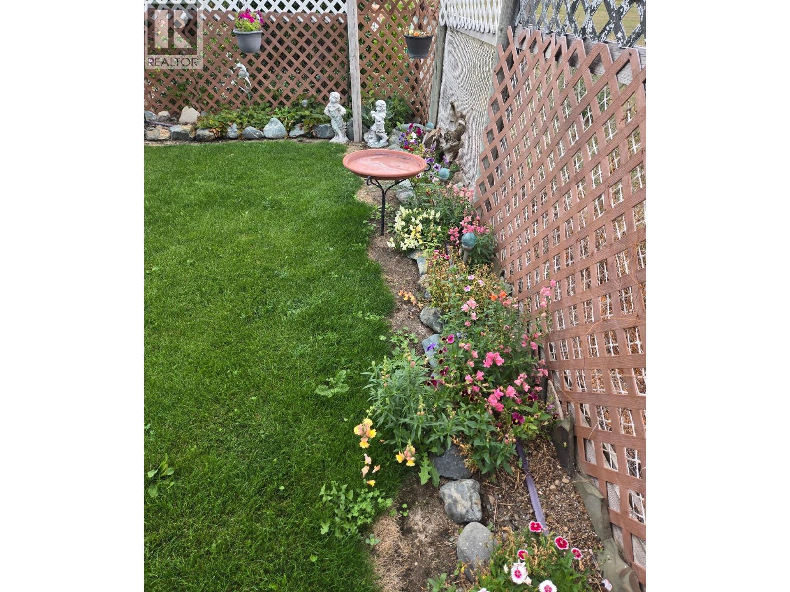 925 Thirteenth Avenue Unit# 3, Midway, BC