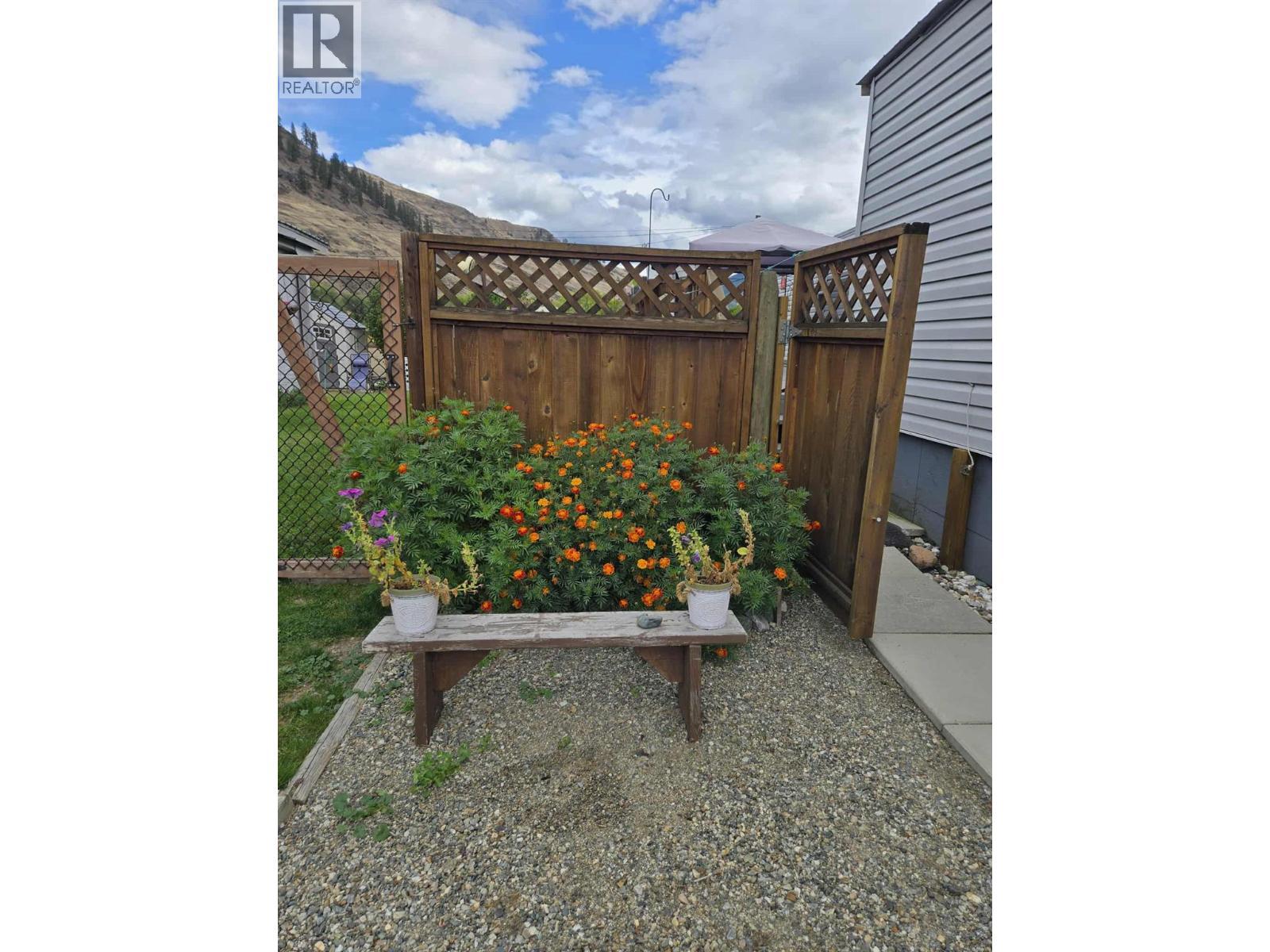 925 Thirteenth Avenue Unit# 3, Midway, BC