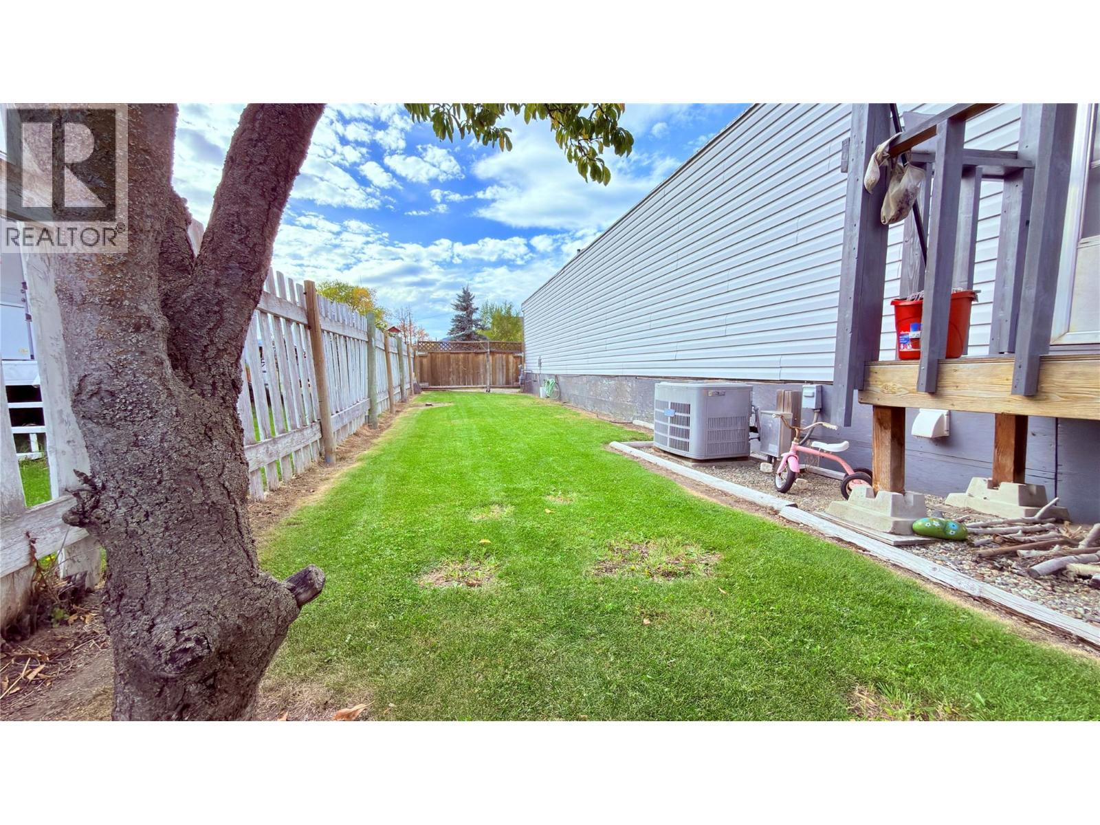 925 Thirteenth Avenue Unit# 3, Midway, BC