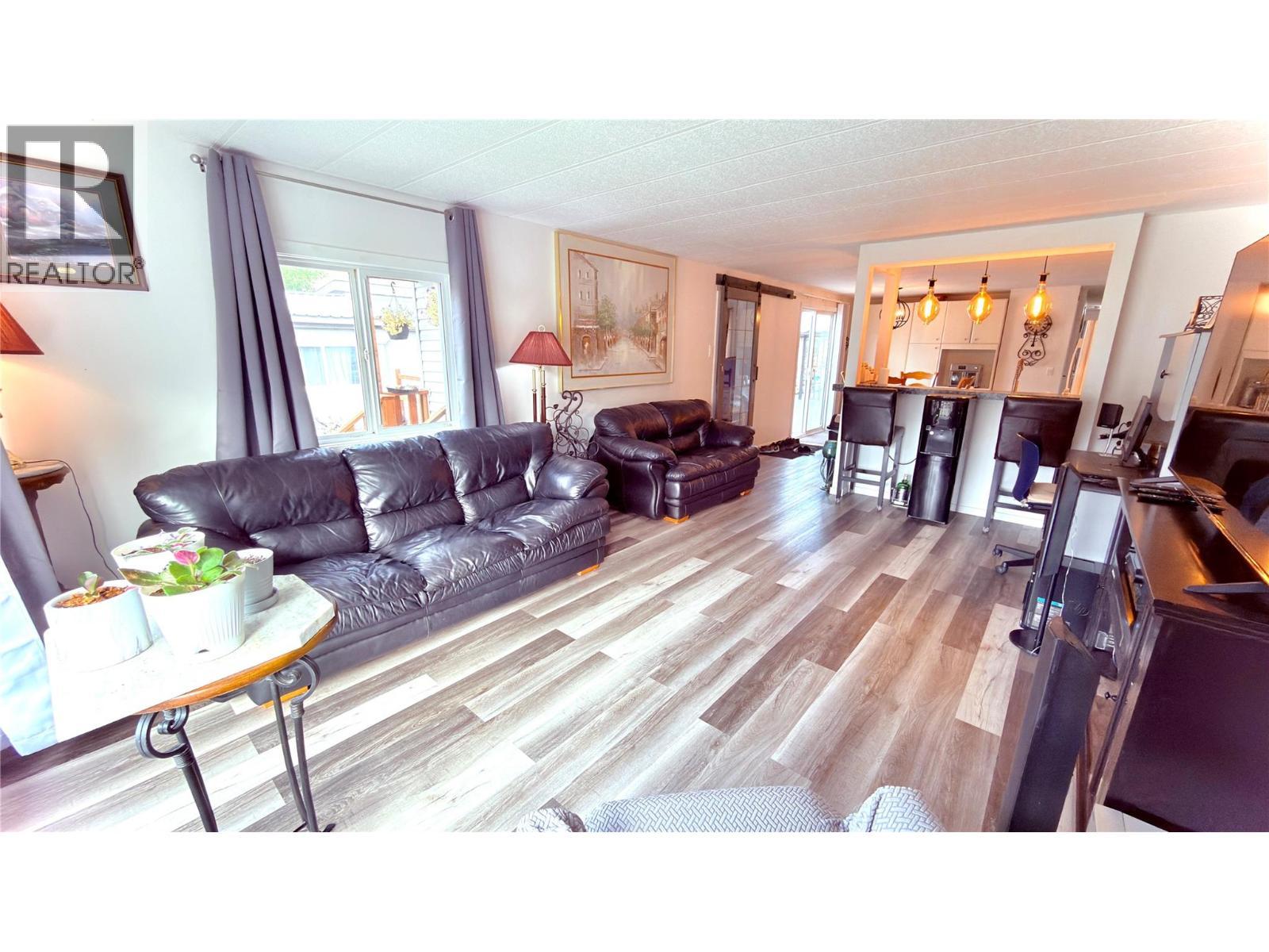 925 Thirteenth Avenue Unit# 3, Midway, BC