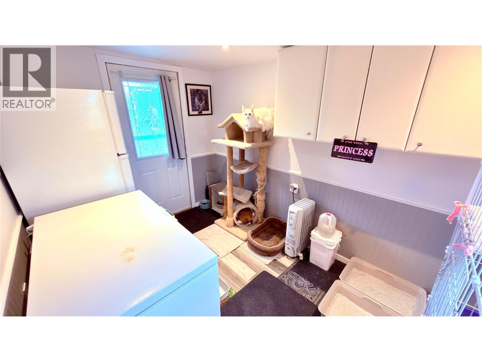 925 Thirteenth Avenue Unit# 3, Midway, BC