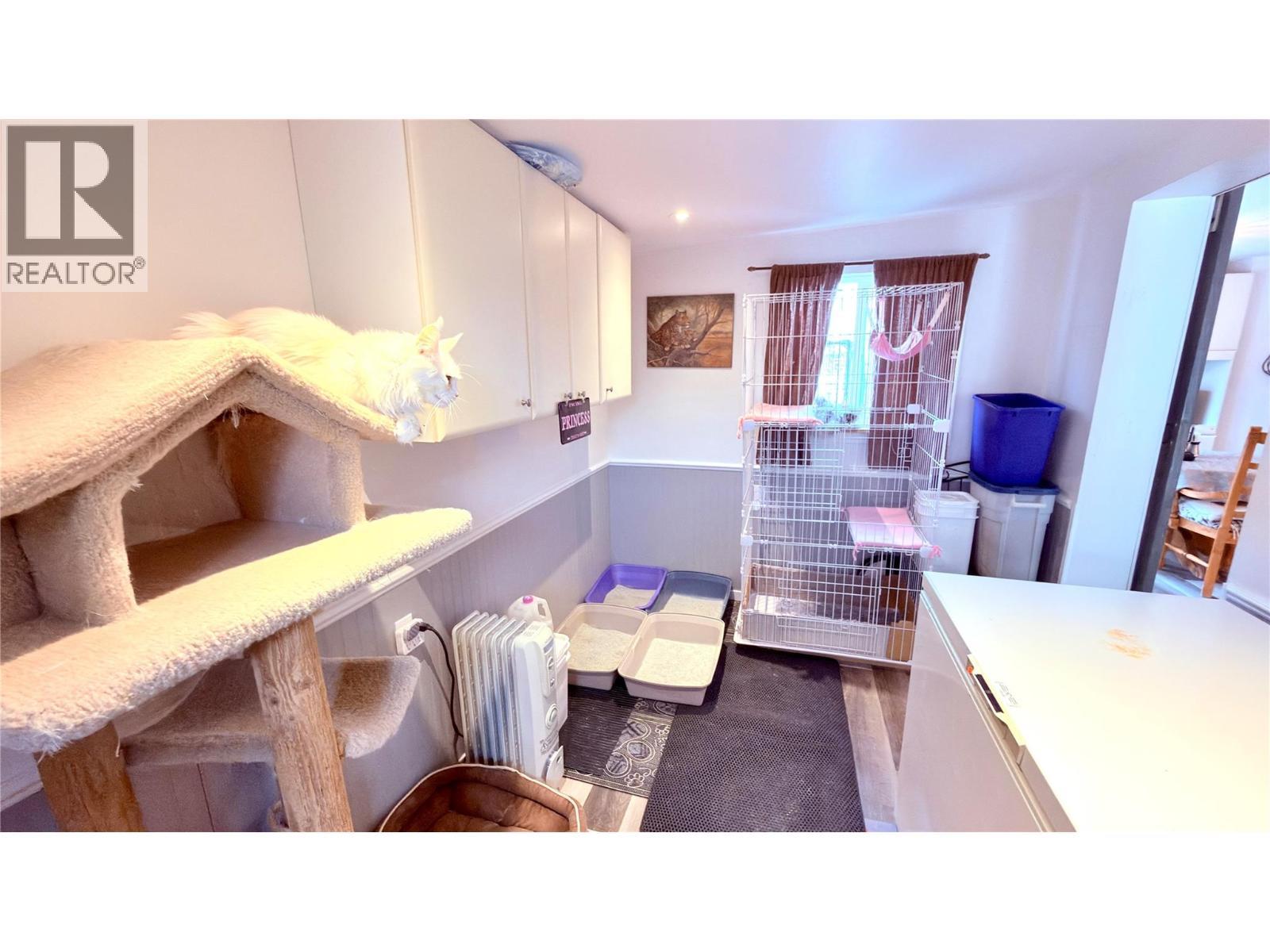 925 Thirteenth Avenue Unit# 3, Midway, BC