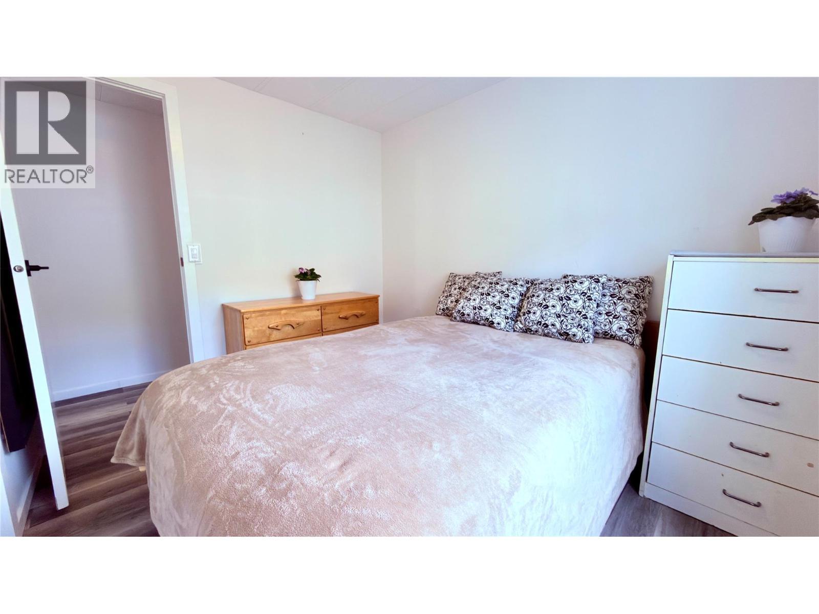 925 Thirteenth Avenue Unit# 3, Midway, BC