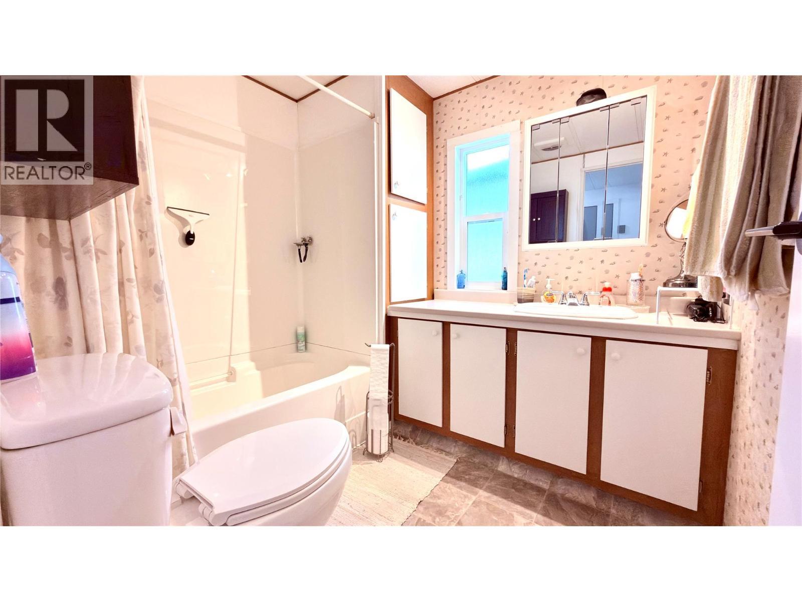 925 Thirteenth Avenue Unit# 3, Midway, BC