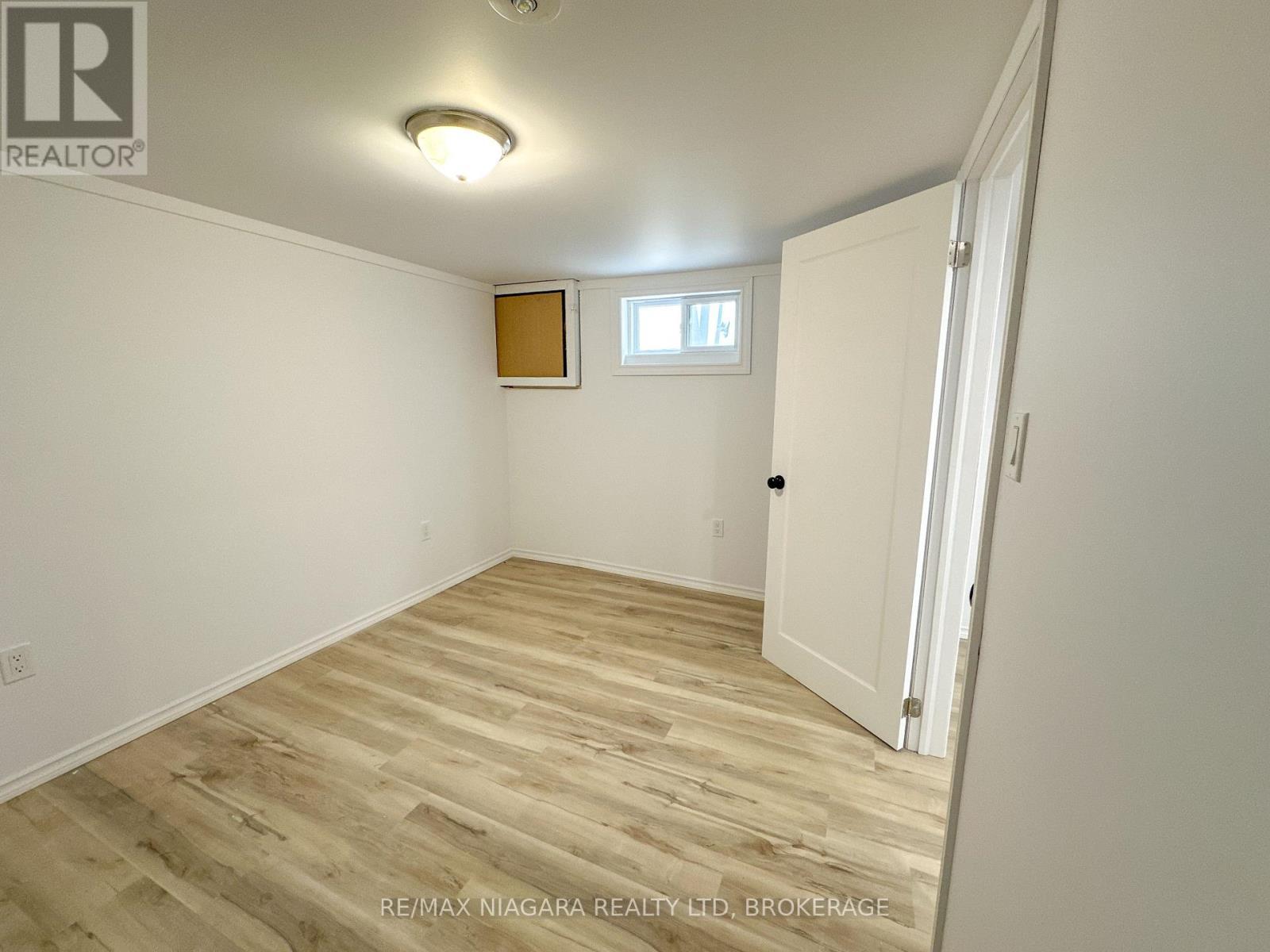 Basement - 233 Pelham Road, St. Catharines (Western Hill), ON - Indoor Photo Showing Other Room