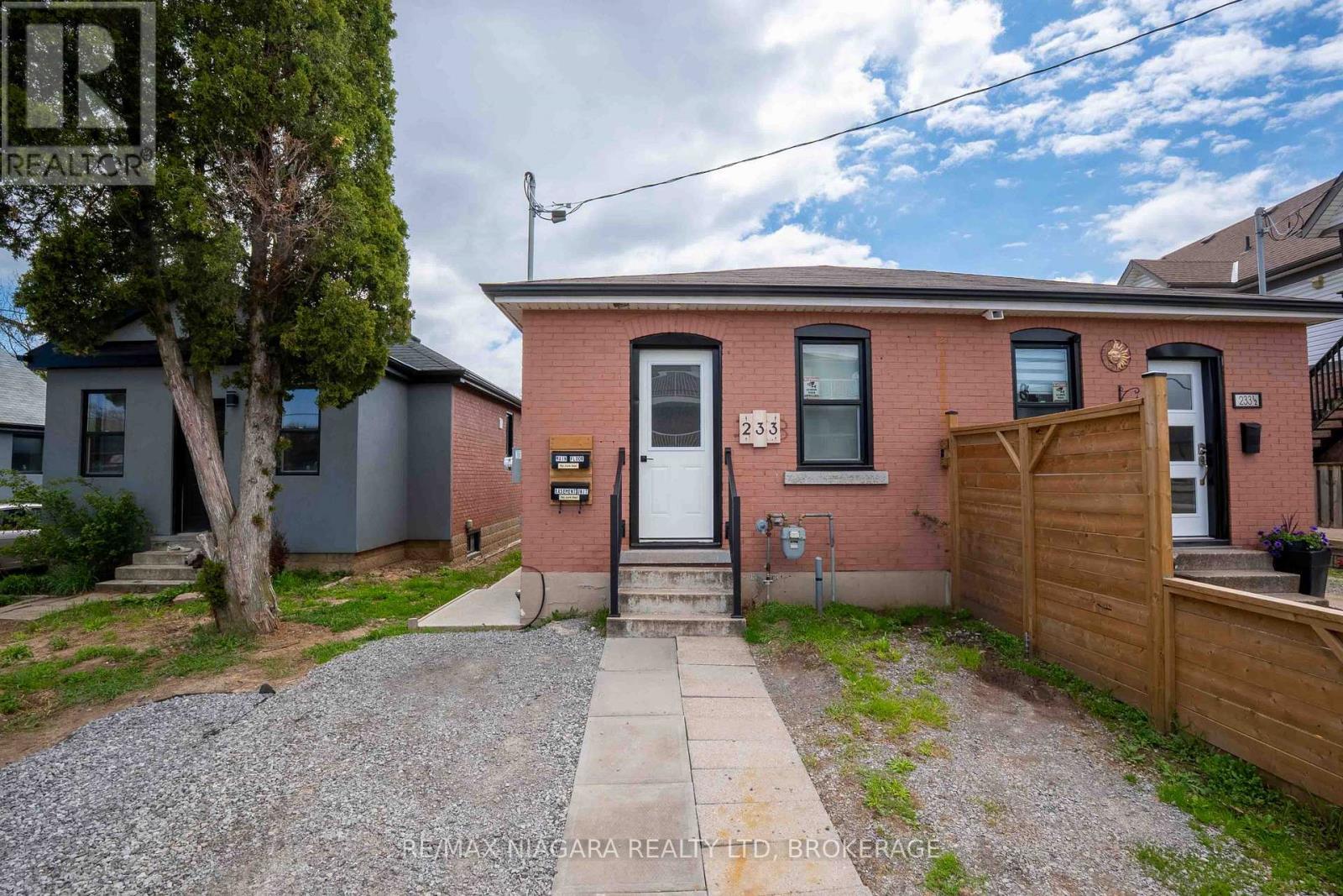 Basement - 233 Pelham Road, St. Catharines (Western Hill), ON - Outdoor