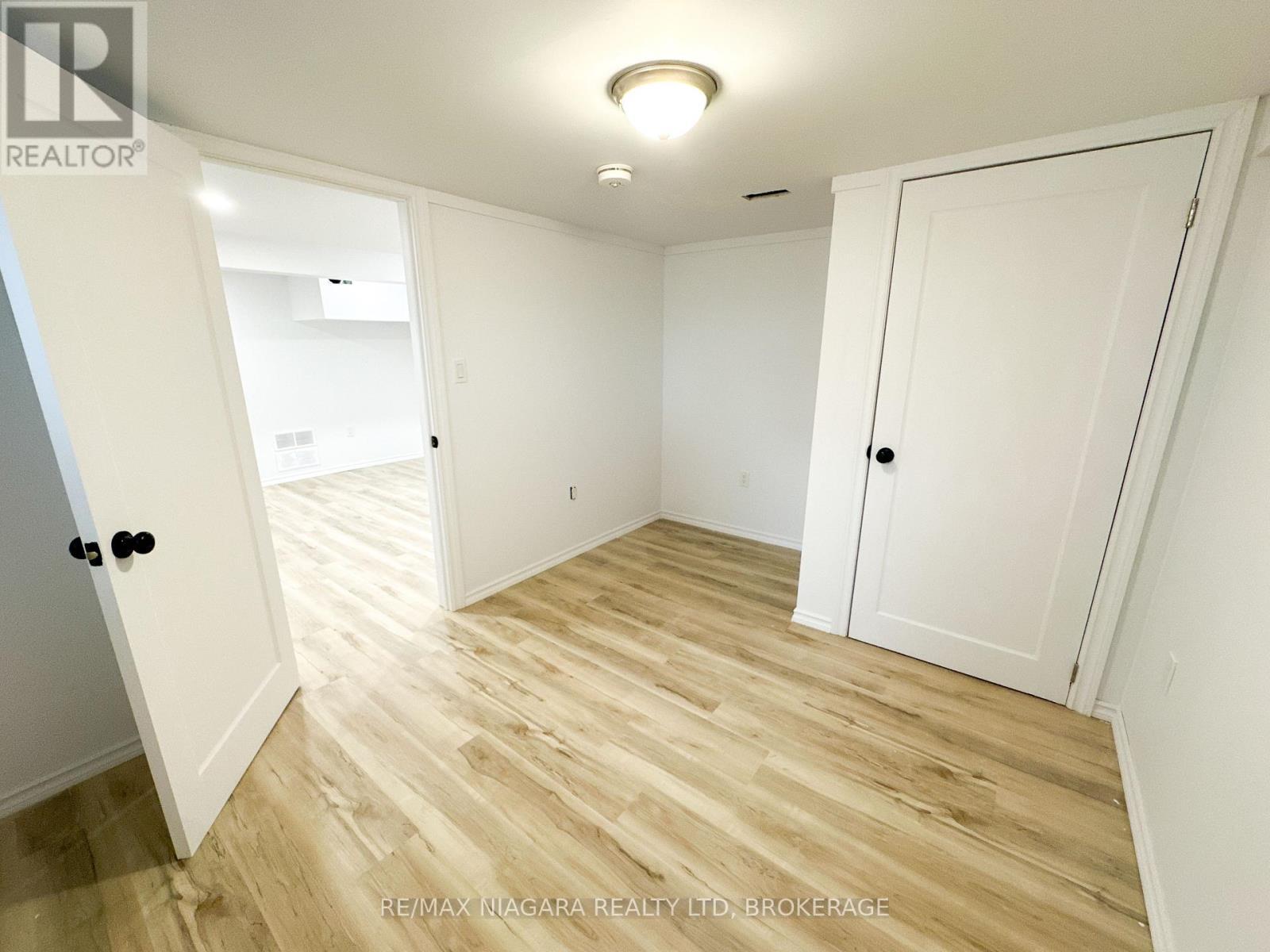 Basement - 233 Pelham Road, St. Catharines (Western Hill), ON - Indoor Photo Showing Other Room