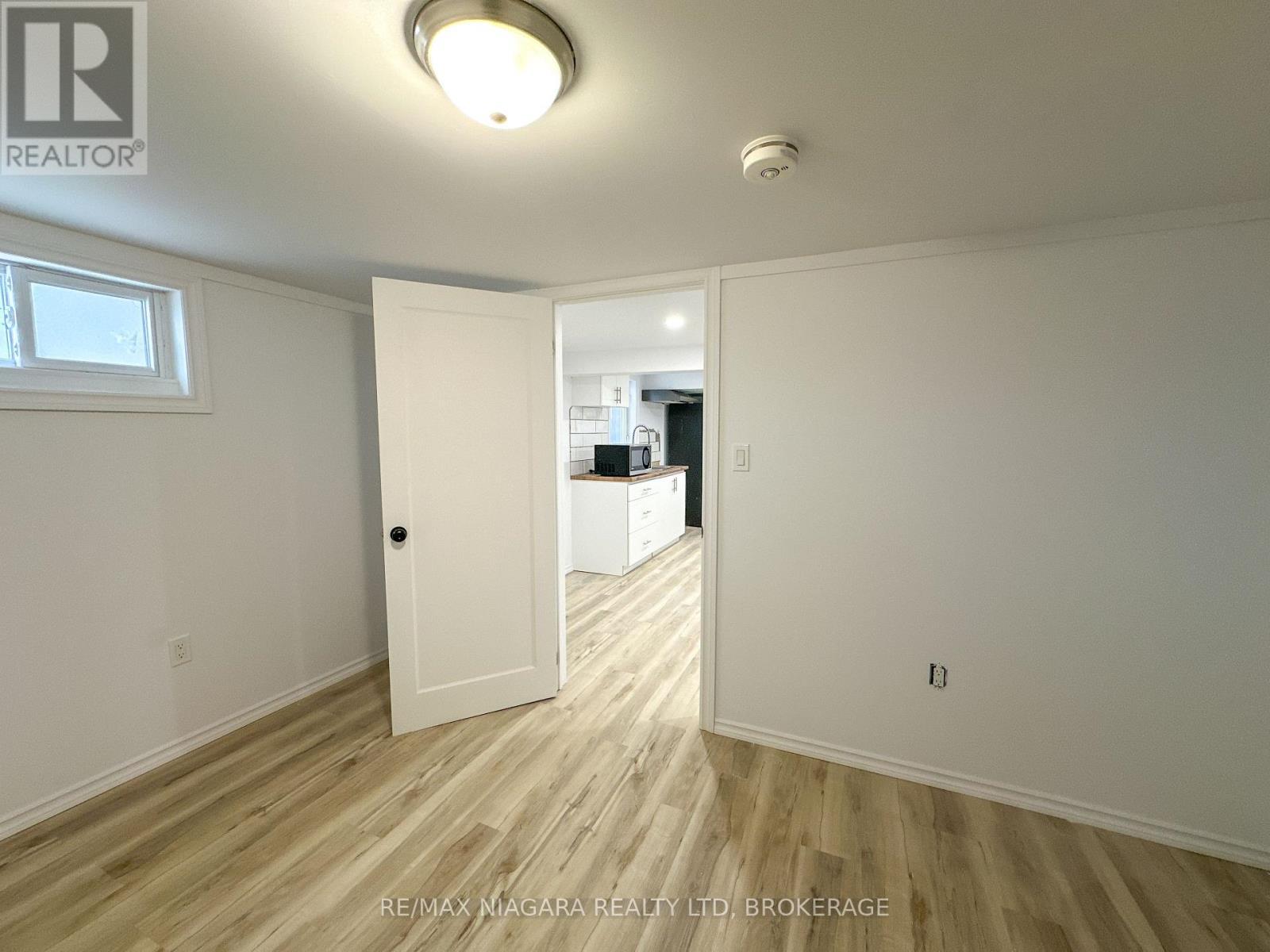 Basement - 233 Pelham Road, St. Catharines (Western Hill), ON - Indoor Photo Showing Other Room