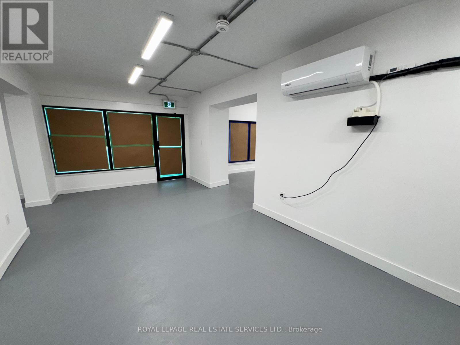 1070 Barton Street E, Hamilton, ON