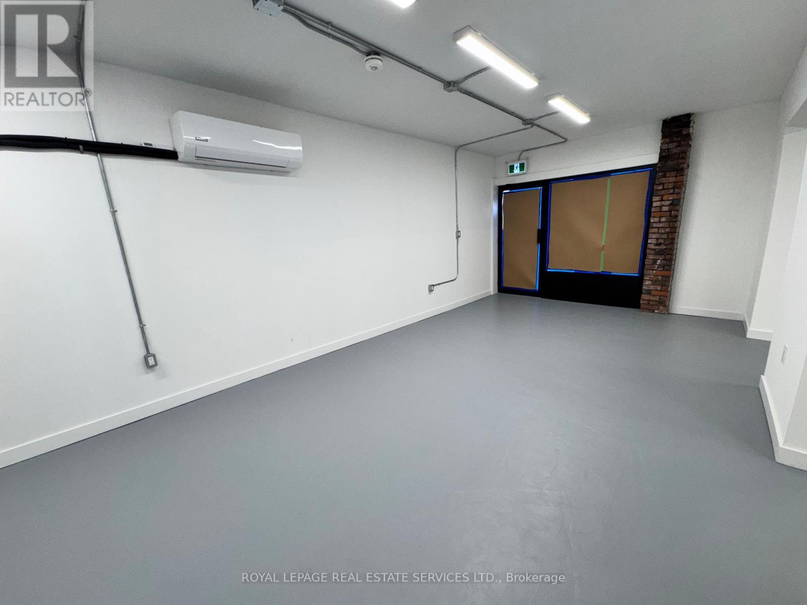 1068 Barton Street E, Hamilton, ON