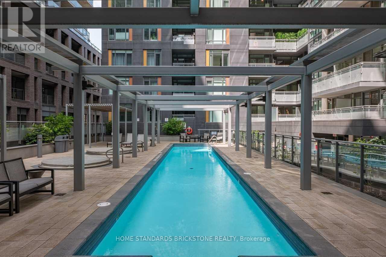 1221 - 525 Adelaide Street W, Toronto, ON - Outdoor With In Ground Pool