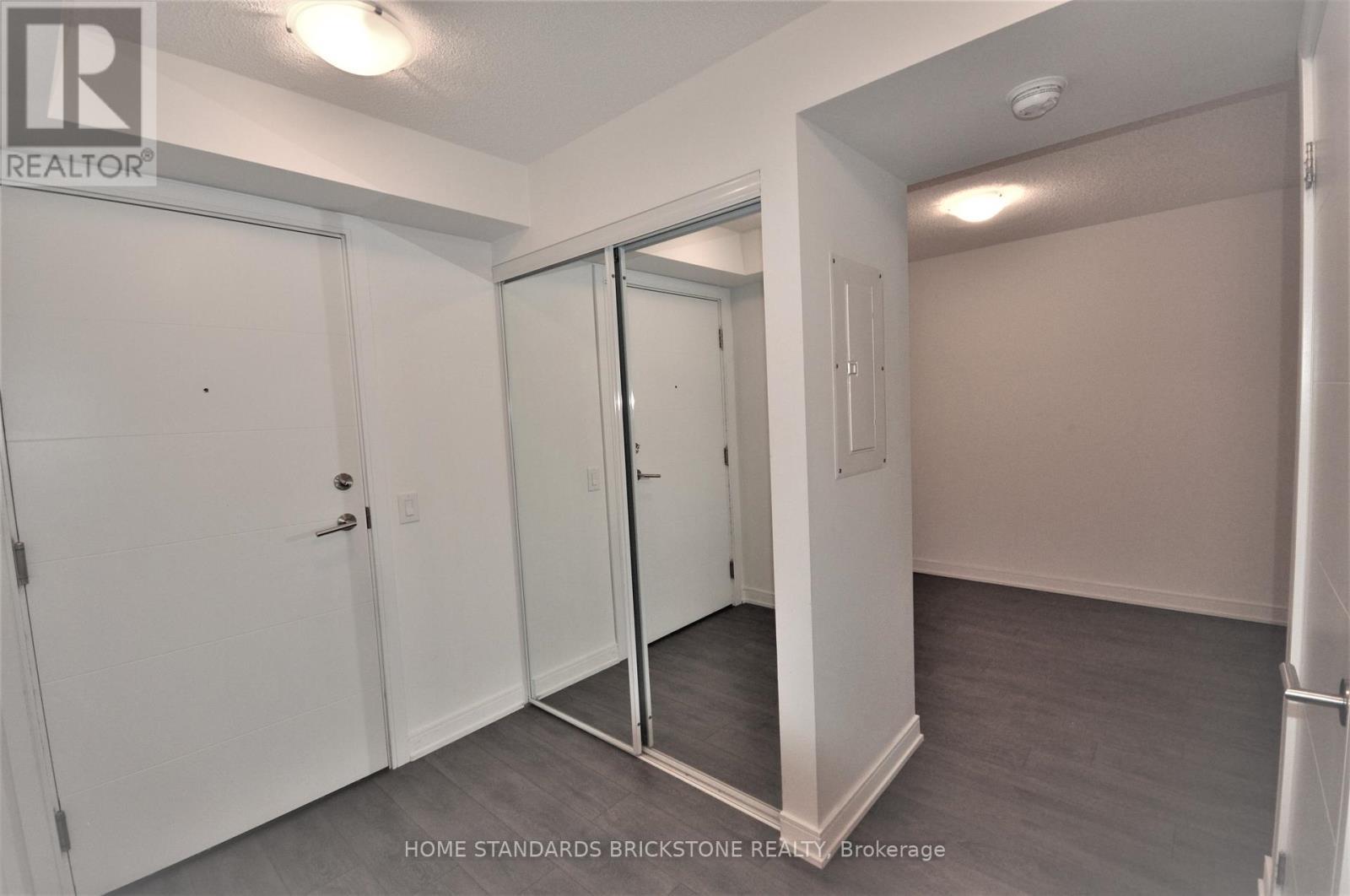 1221 - 525 Adelaide Street W, Toronto, ON - Indoor Photo Showing Other Room