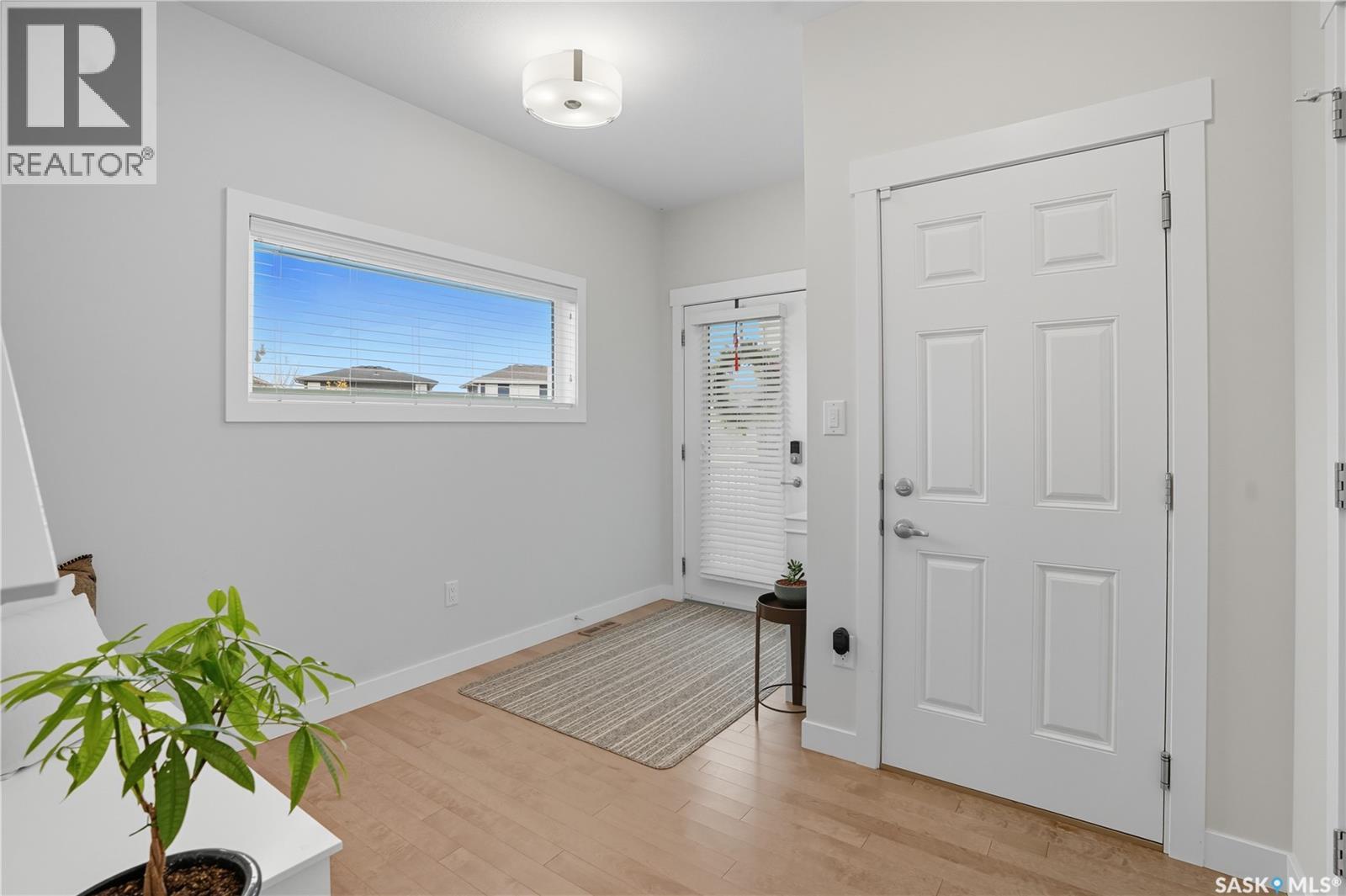 303 Dagnone Crescent, Saskatoon, SK - Indoor Photo Showing Other Room